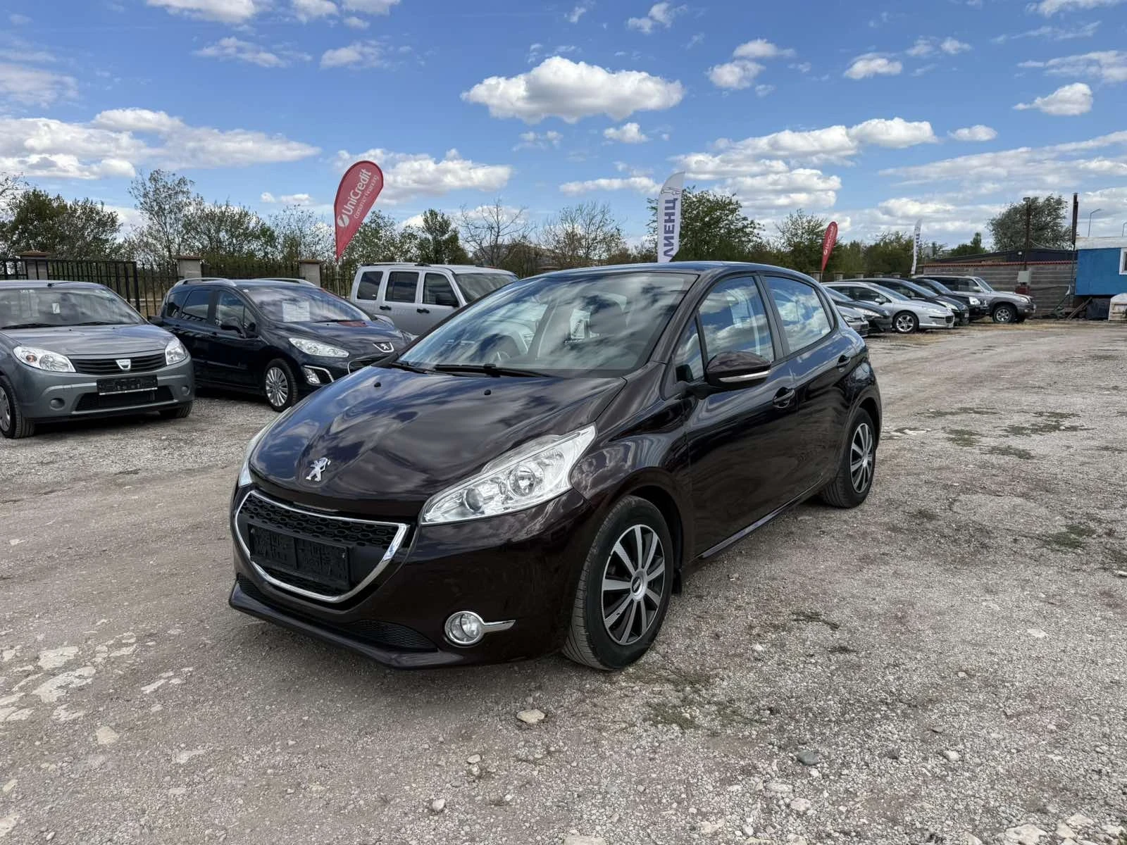 Peugeot 208 1.6 HDI 92 к.с. УНИКАТ, снимка 2 - Автомобили и джипове - 56216739