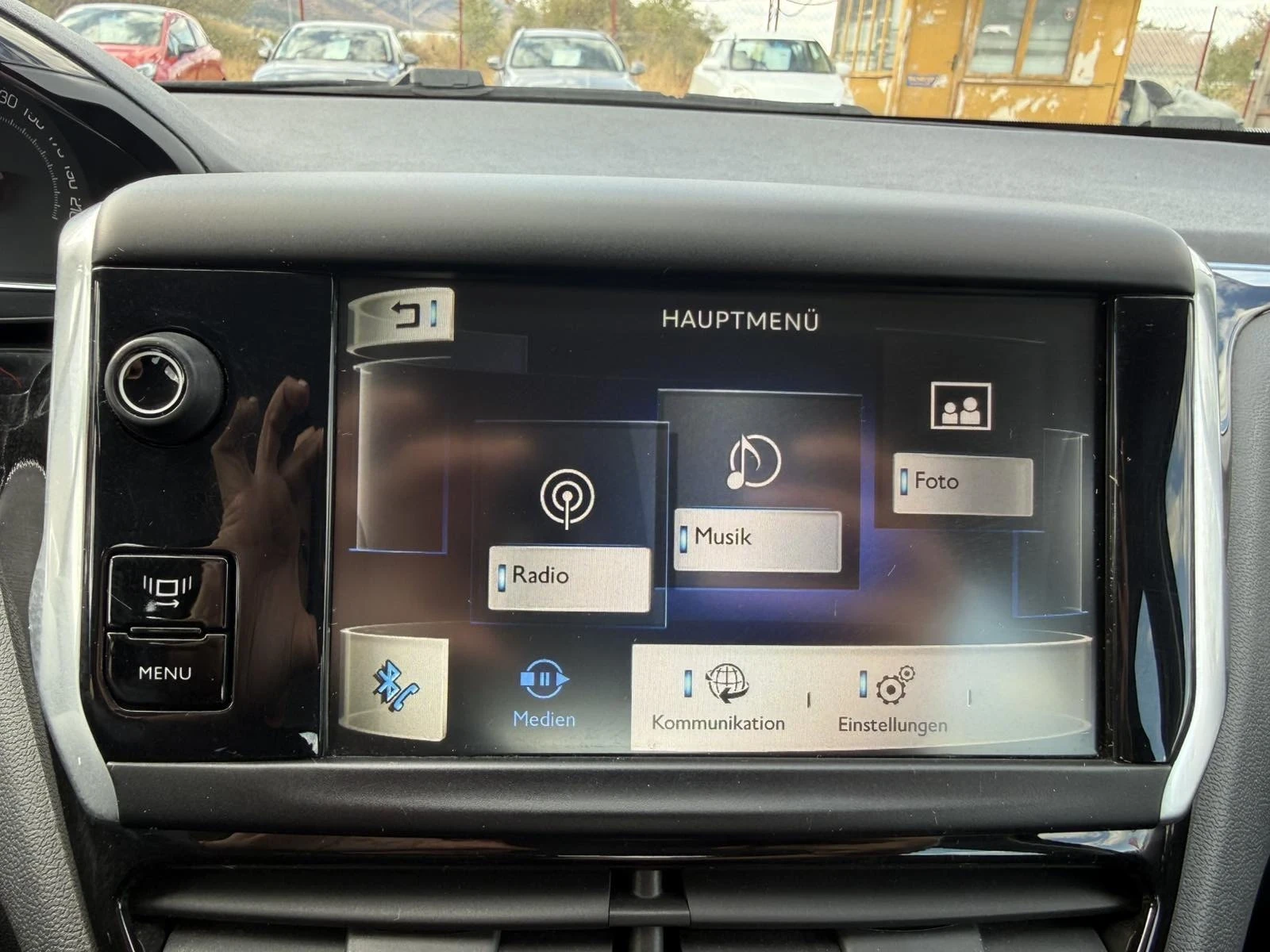 Peugeot 208 1.6 HDI 92 к.с. УНИКАТ, снимка 12 - Автомобили и джипове - 56216739