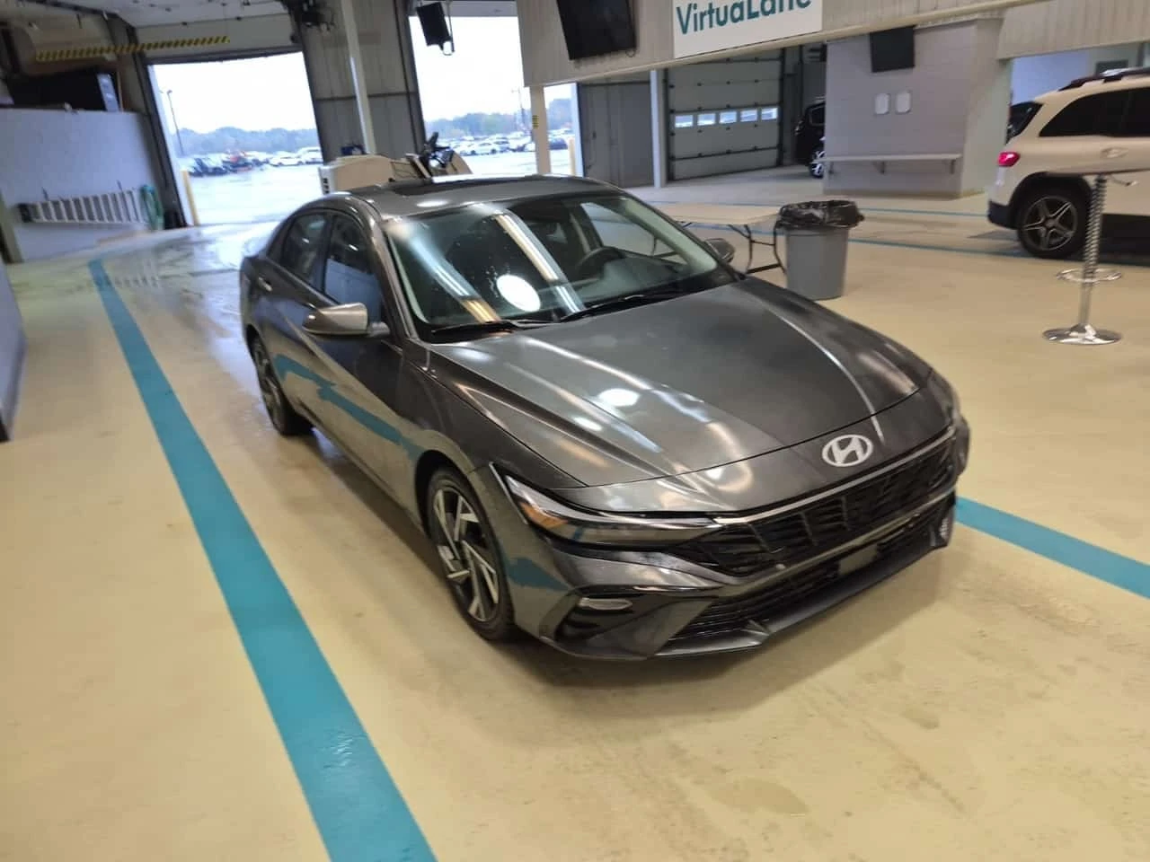 Hyundai Elantra * LUXURY * CARFAX * ����� �� ����������� | Mobile.bg � ����������� 2