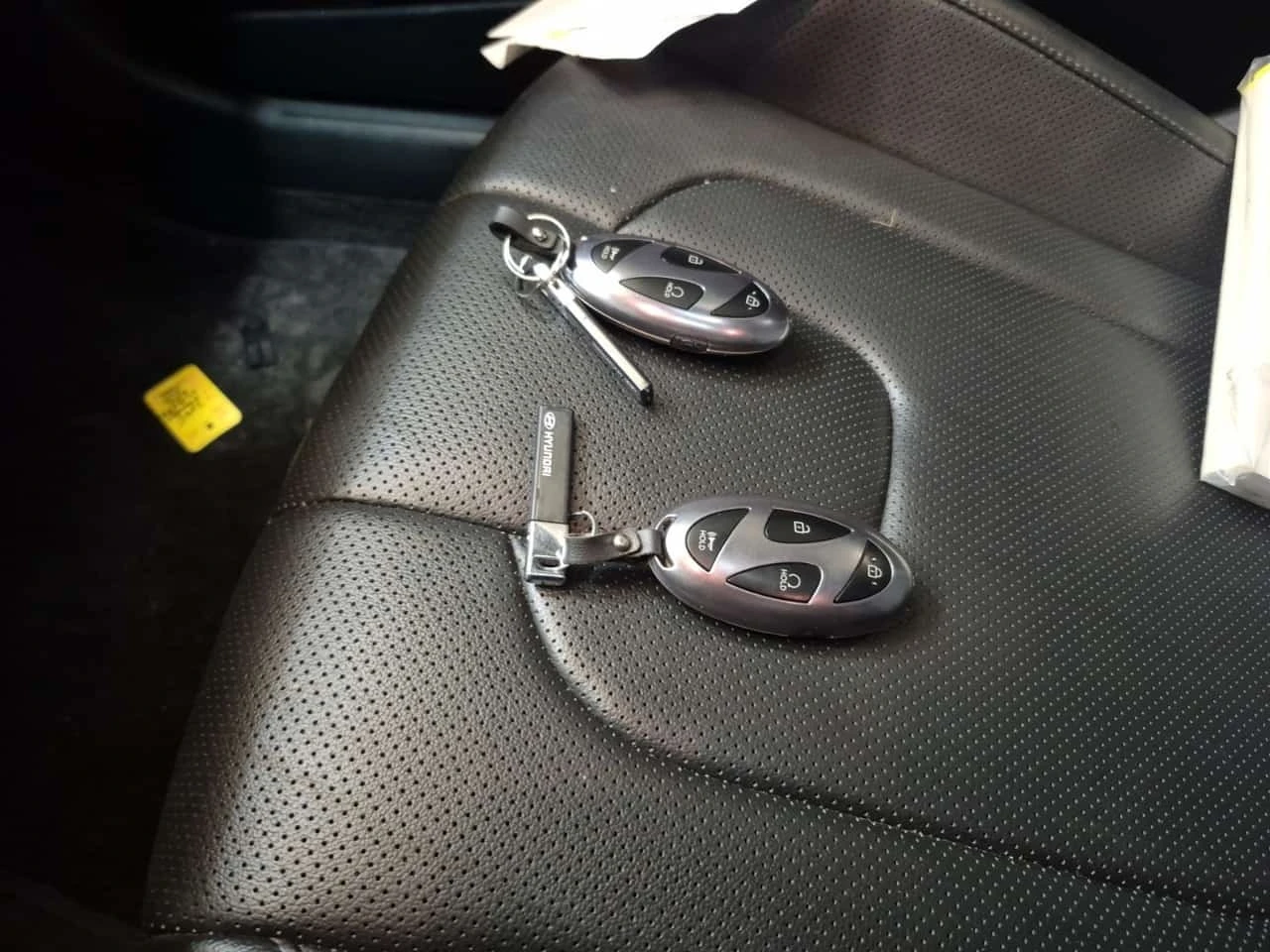 Hyundai Elantra * LUXURY * CARFAX * ����� �� ����������� | Mobile.bg � ����������� 8