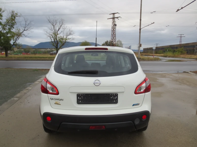 Nissan Qashqai 1.5 dci, снимка 6 - Автомобили и джипове - 47553009