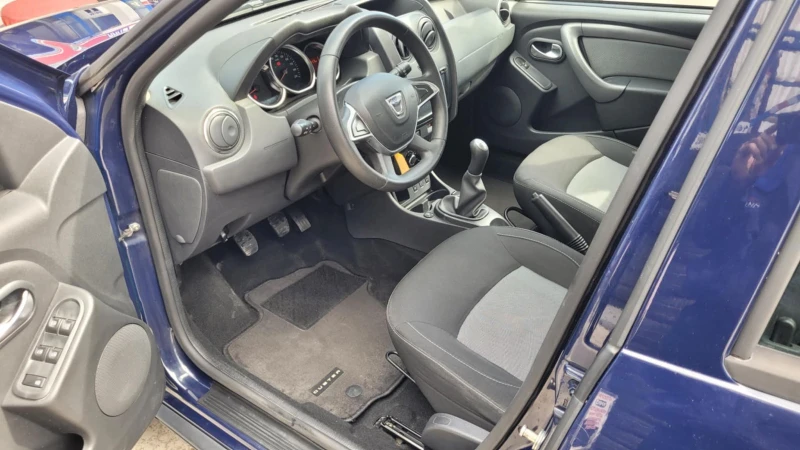 Dacia Duster, снимка 5 - Автомобили и джипове - 52539478