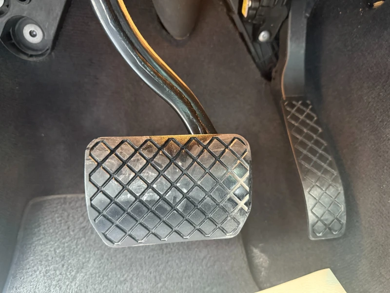 VW Touareg TDI, снимка 10 - Автомобили и джипове - 51621472