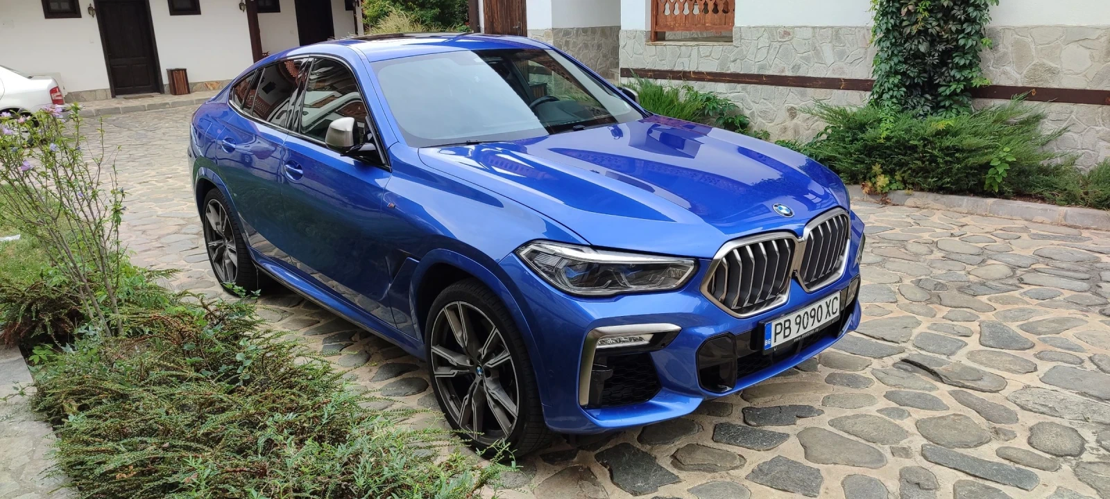 BMW X6 M50D - изображение 4