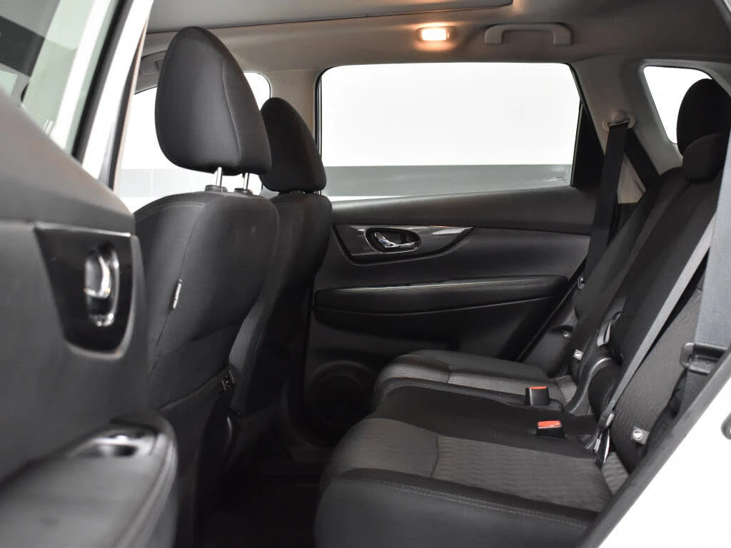 Nissan Rogue *  *    *   *  | Mobile.bg   16