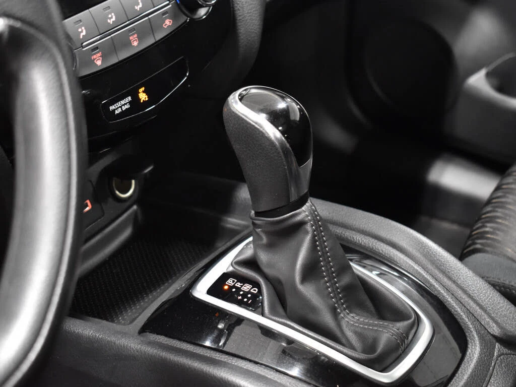 Nissan Rogue *  *    *   *  | Mobile.bg   12