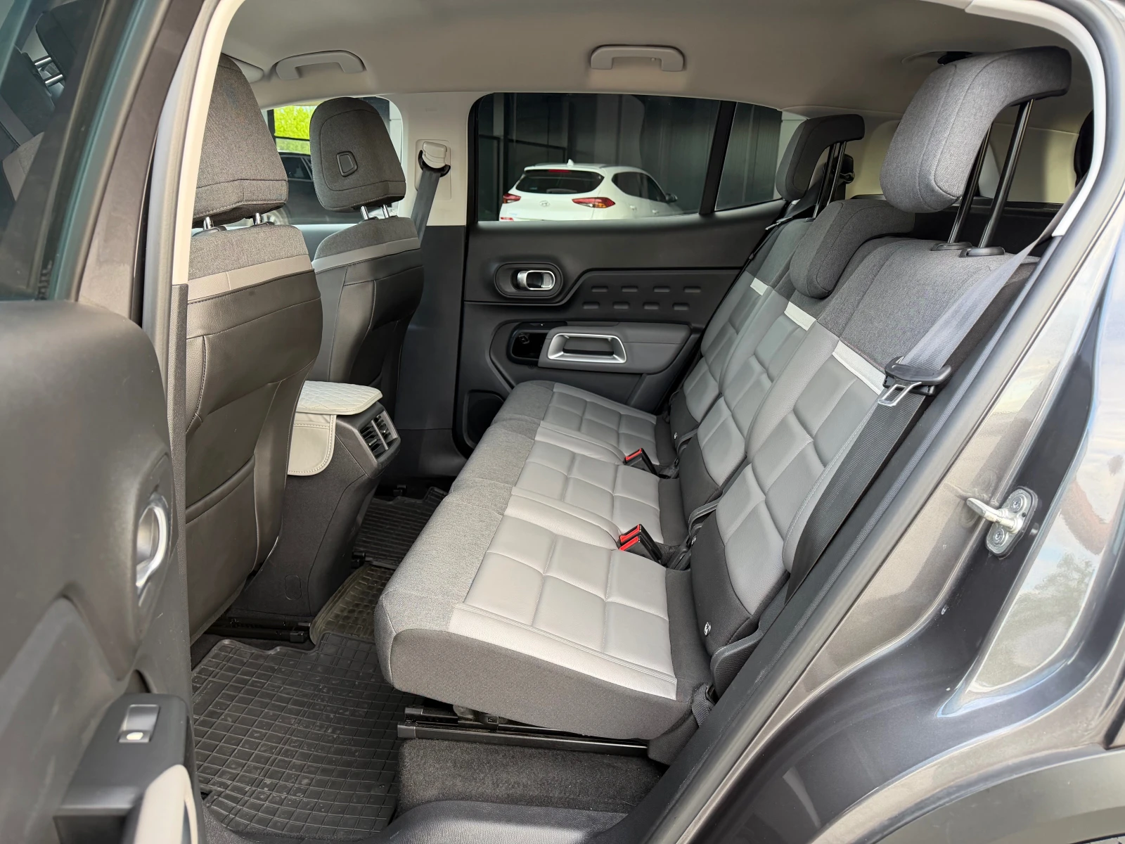 Citroen C5 Aircross, снимка 13 - Автомобили и джипове - 54612668