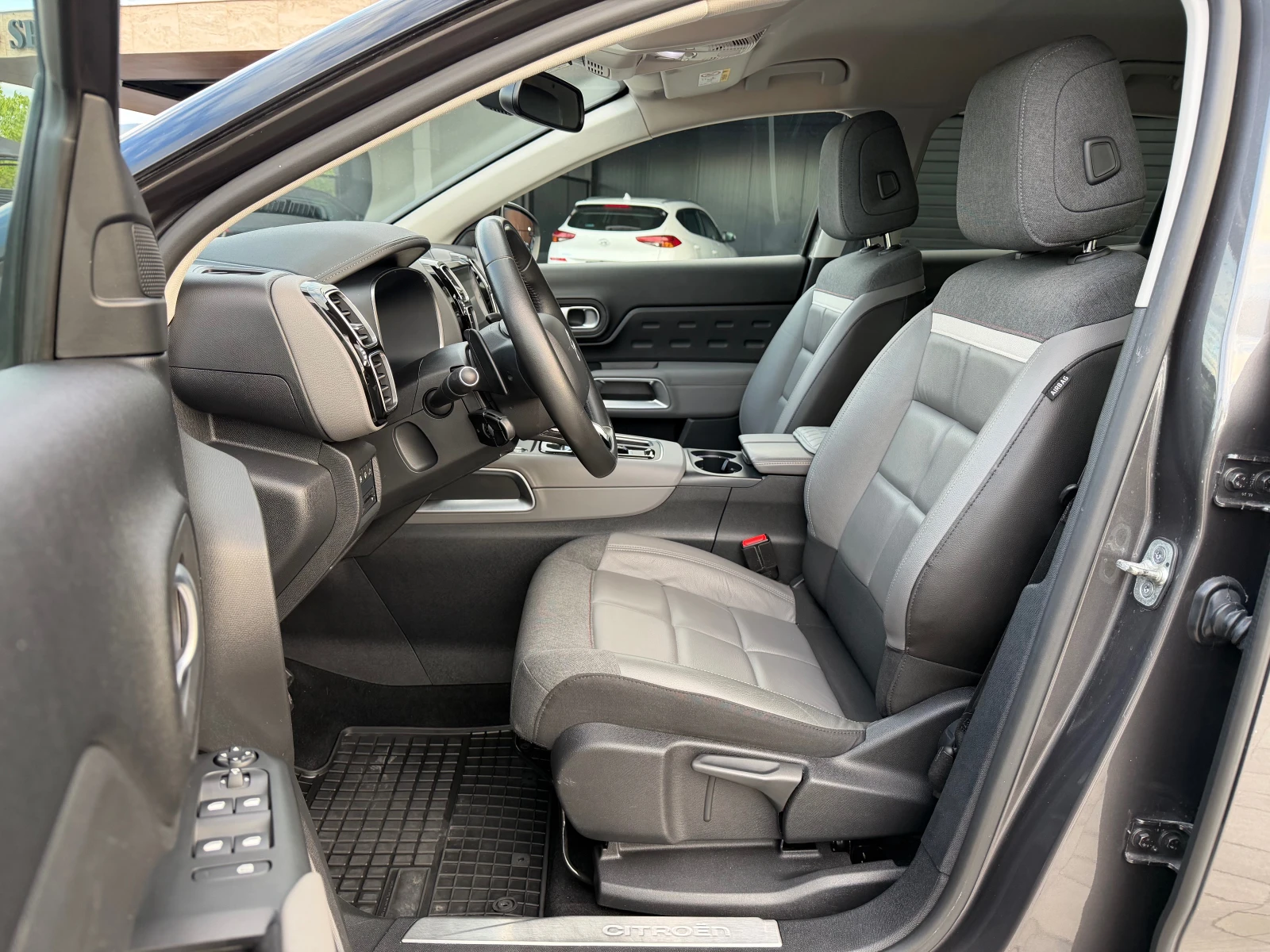Citroen C5 Aircross, снимка 8 - Автомобили и джипове - 54612668