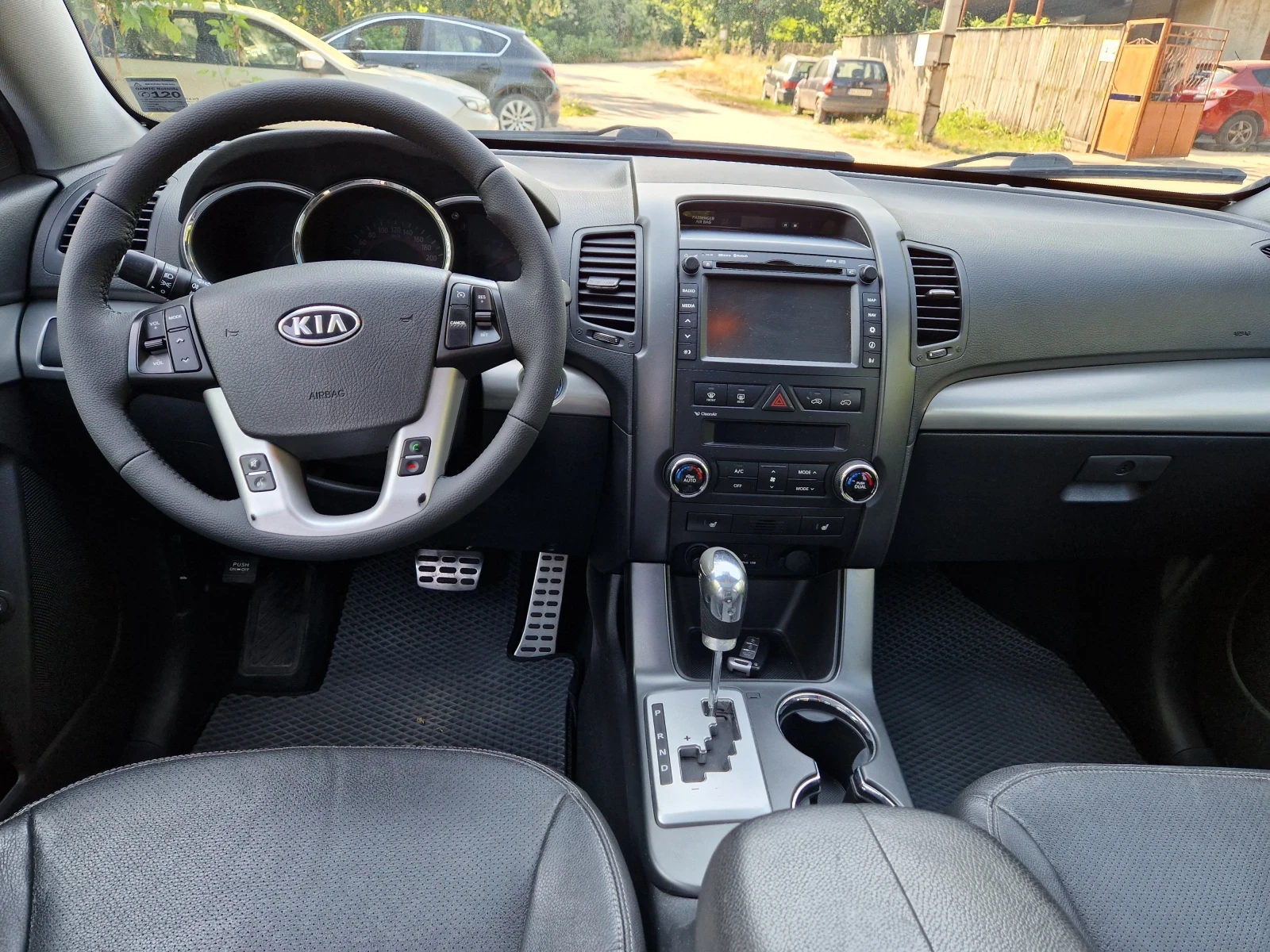 Kia Sorento 2.2 CRDI, 197к.с, снимка 9 - Автомобили и джипове - 54888834