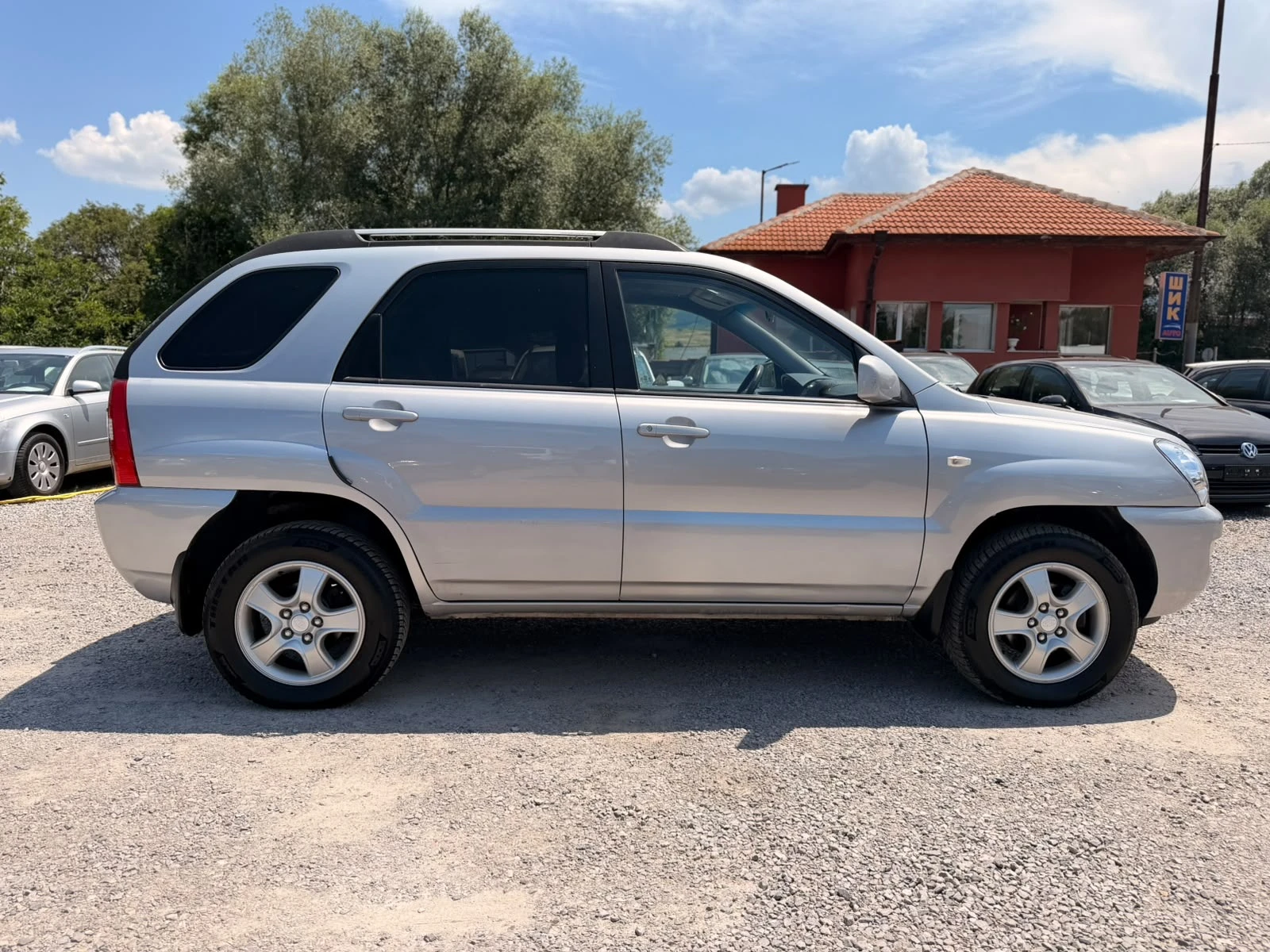 Kia Sportage 2.0CRDI  АВТОМАТИК, снимка 7 - Автомобили и джипове - 55103339