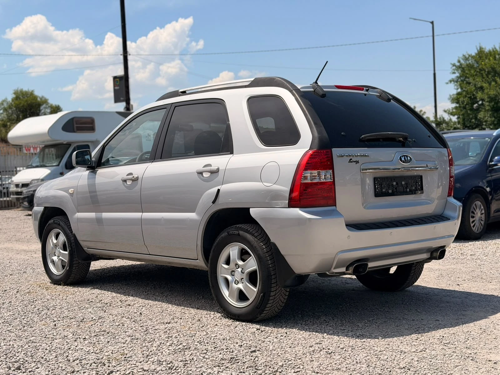 Kia Sportage 2.0CRDI  АВТОМАТИК, снимка 5 - Автомобили и джипове - 55103339