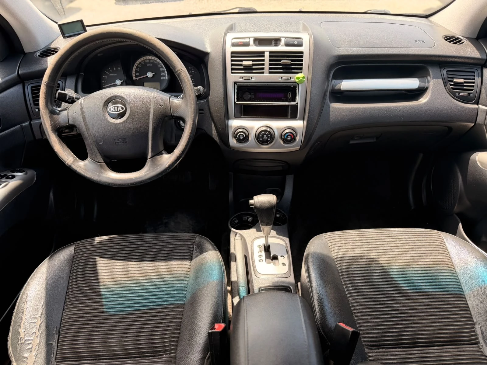 Kia Sportage 2.0CRDI  АВТОМАТИК, снимка 9 - Автомобили и джипове - 55103339
