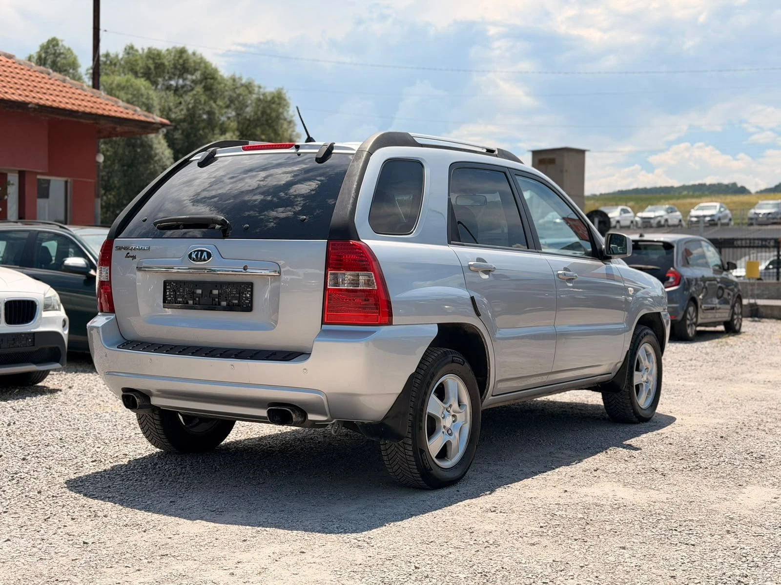Kia Sportage 2.0CRDI  АВТОМАТИК, снимка 4 - Автомобили и джипове - 55103339
