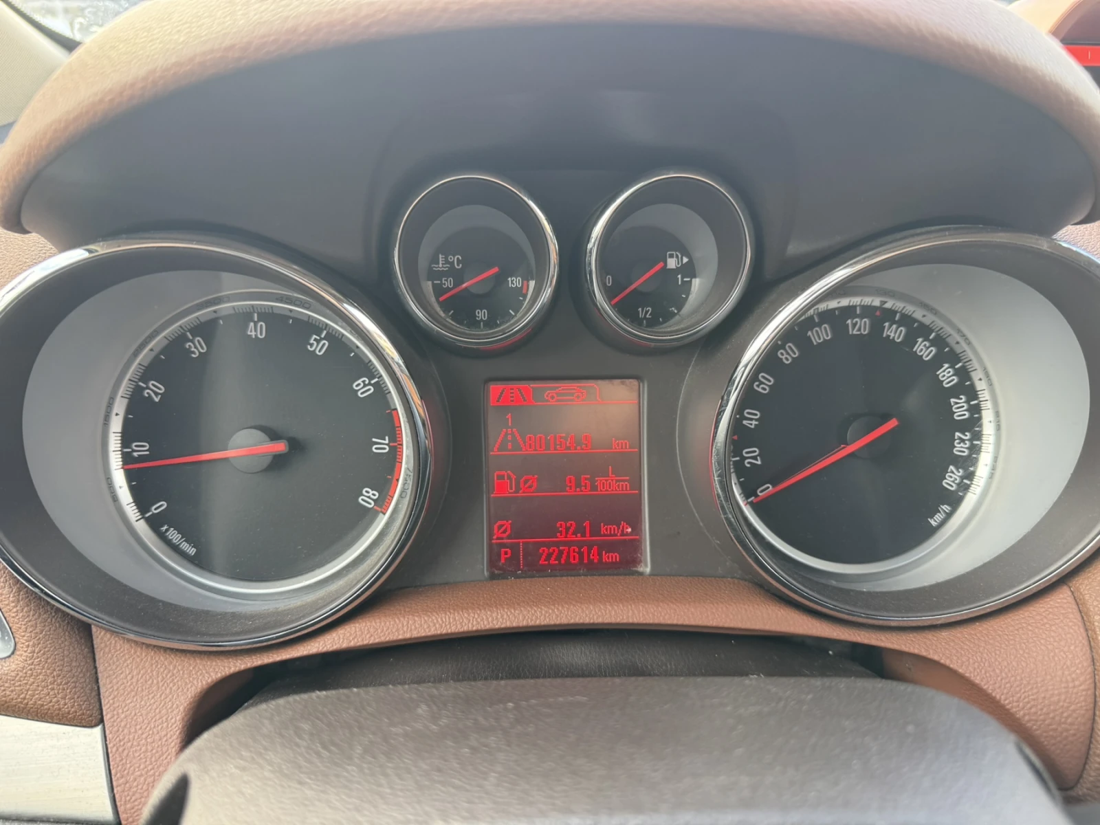 Opel Mokka 1.4T Cosmo, снимка 12 - Автомобили и джипове - 56521911
