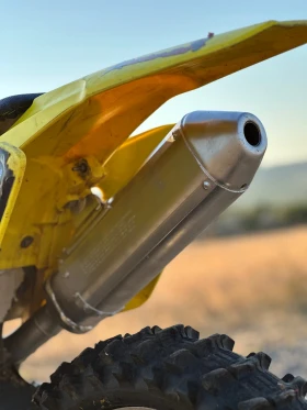 ����� �� �������� �� Suzuki Rmz