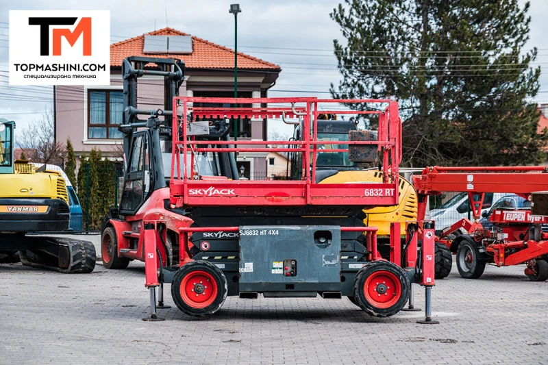 Автовишка Друга марка Skyjack SJ6832 RT, снимка 3 - Индустриална техника - 52814140