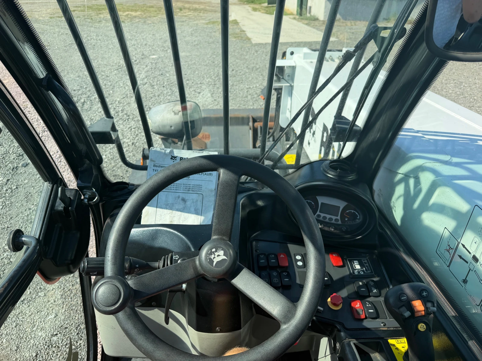 Телескопични товарачи Bobcat T40.180 SLPB С ТРУ УРЕДА ЛИЗИНГ, снимка 12 - Индустриална техника - 55799862