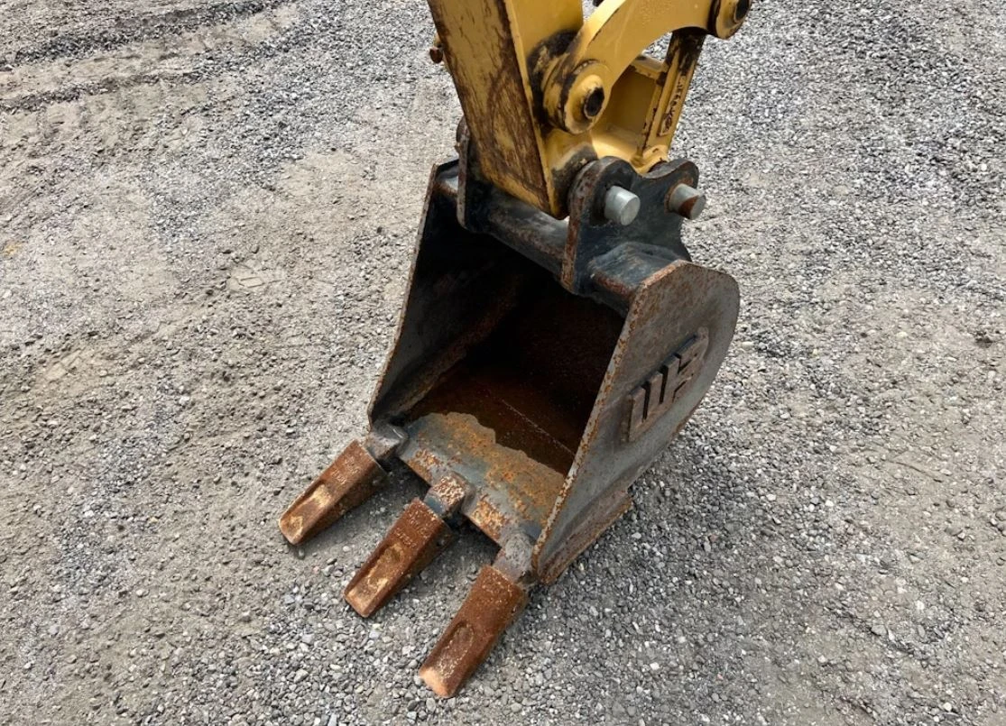 Багер Caterpillar 301.5, снимка 7 - Индустриална техника - 55900936