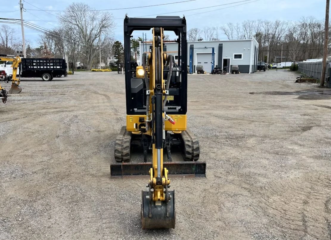 Багер Caterpillar 301.5, снимка 8 - Индустриална техника - 55900936