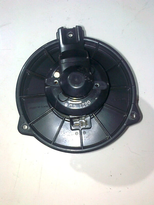 вентилатор парно за Тойота Ярис 1.0 vvti