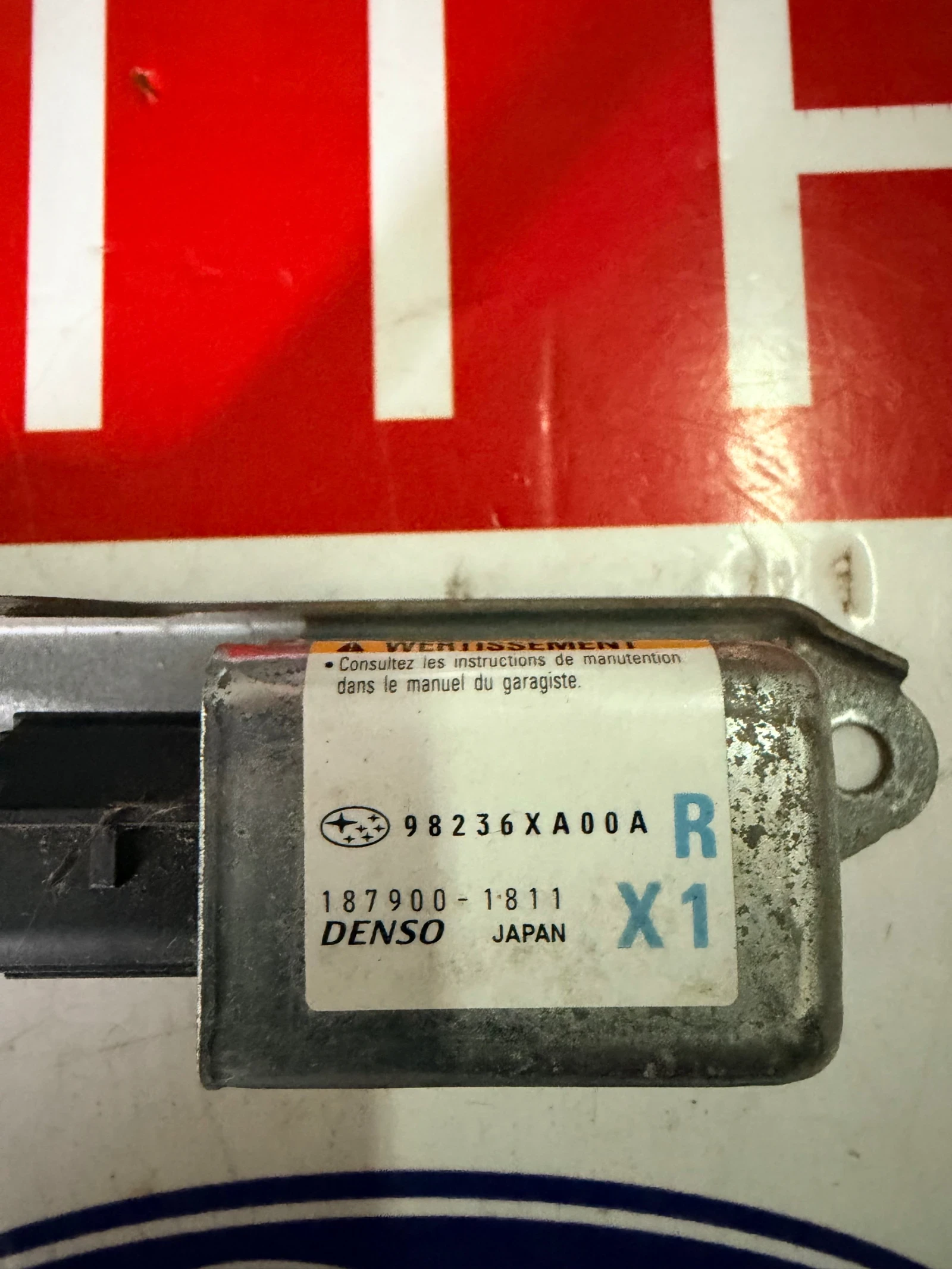 98236XA00A  ������ �� ���� Subaru B9 Tribeca 187900-1811 | Mobile.bg � ����������� 2