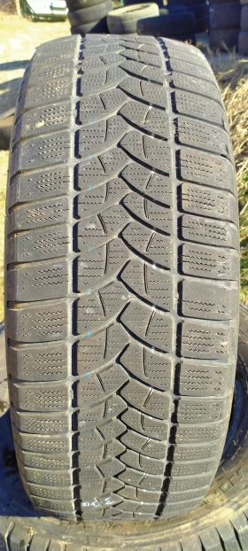 Гуми Зимни 215/65R16, снимка 3
