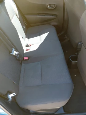 Toyota Yaris Бензин-Хибрид - Автомат -Нова , снимка 9