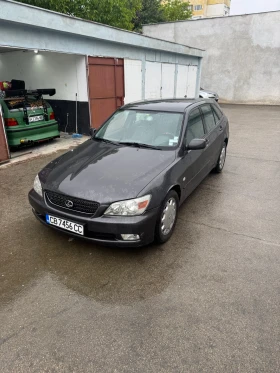 Обява за продажба на Lexus IS 200