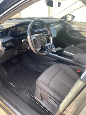 Audi E-Tron Sportback 55, снимка 15