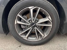 Kia Forte * EX IVT * CARFAX * ЦЕНА ДО БГ - 14500 € / 28359.53 лв. - 15737375 11