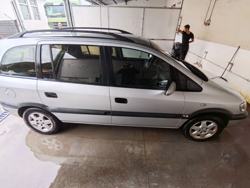 Opel Zafira, снимка 5 - Автомобили и джипове - 47481588