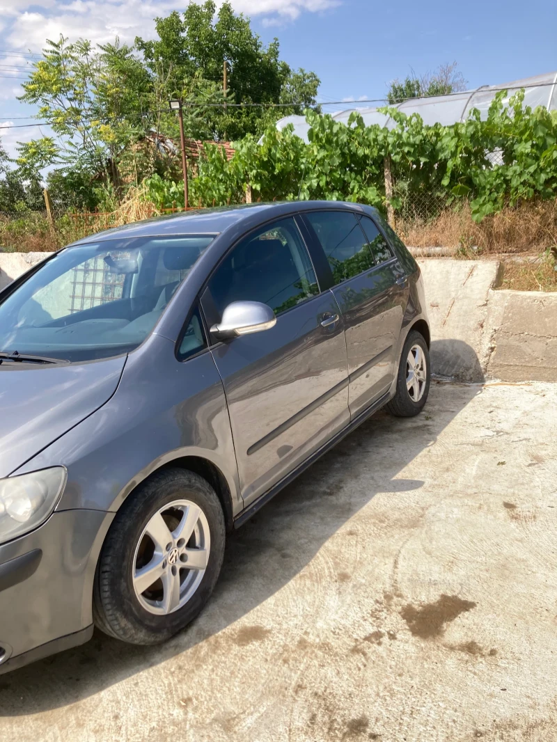 VW Golf Plus 1.9, снимка 2 - Автомобили и джипове - 47632499