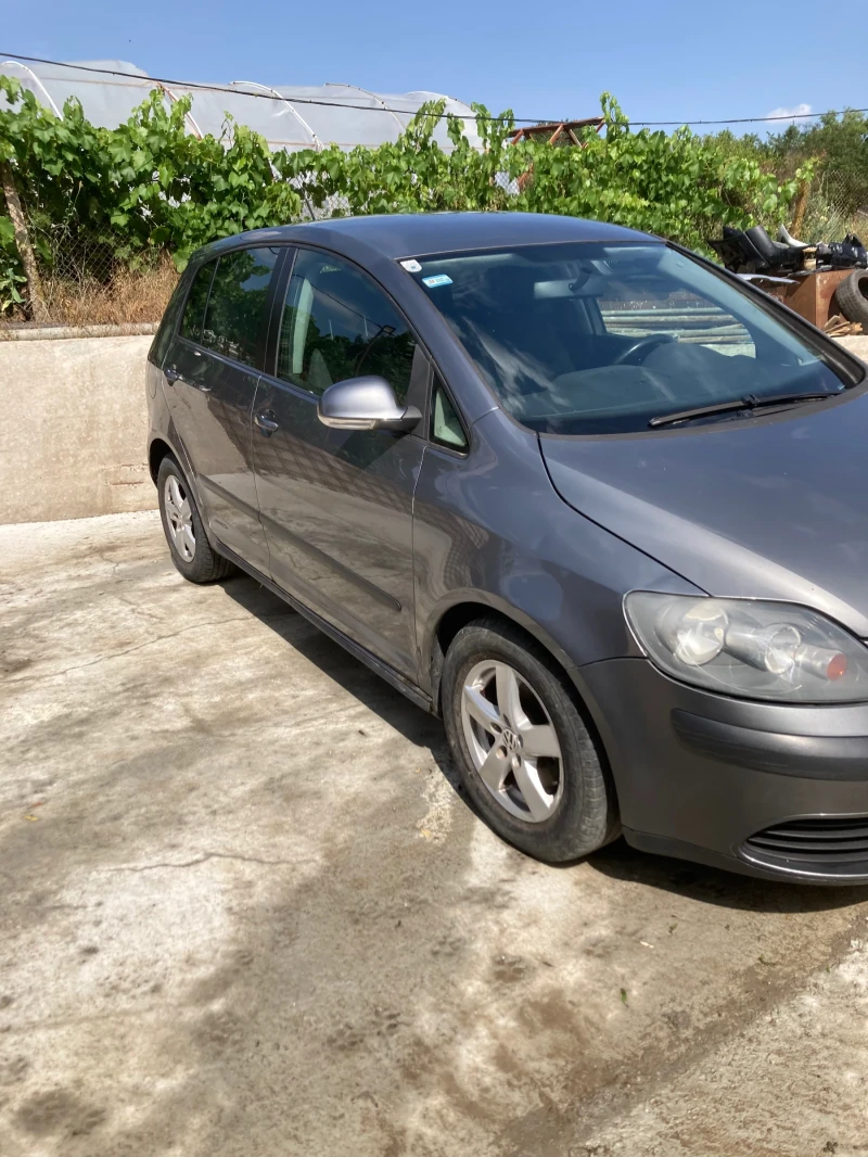 VW Golf Plus 1.9, снимка 3 - Автомобили и джипове - 47632499