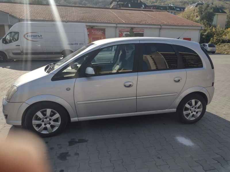 Opel Meriva, снимка 6 - Автомобили и джипове - 48108623