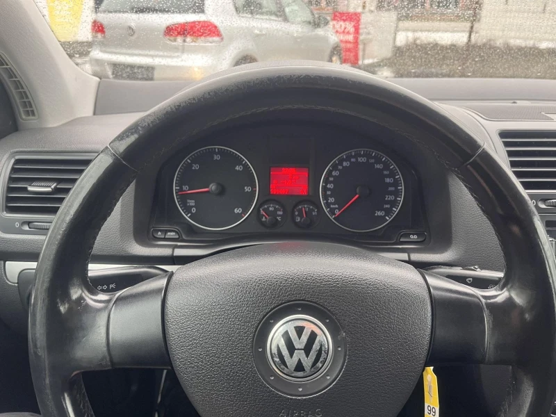 VW Golf 2.0TDi Нави Италия, снимка 13 - Автомобили и джипове - 49226432