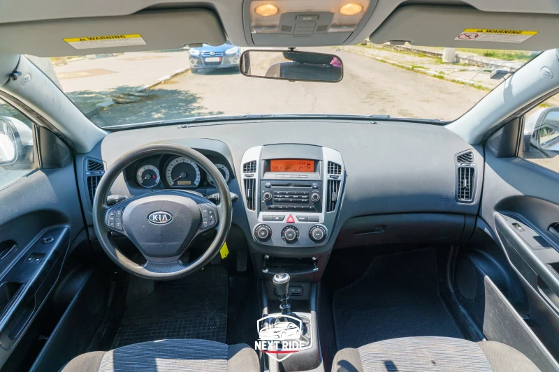 Kia Ceed SW 1.4i 109 к.с. 2008 г. , снимка 14 - Автомобили и джипове - 51014684