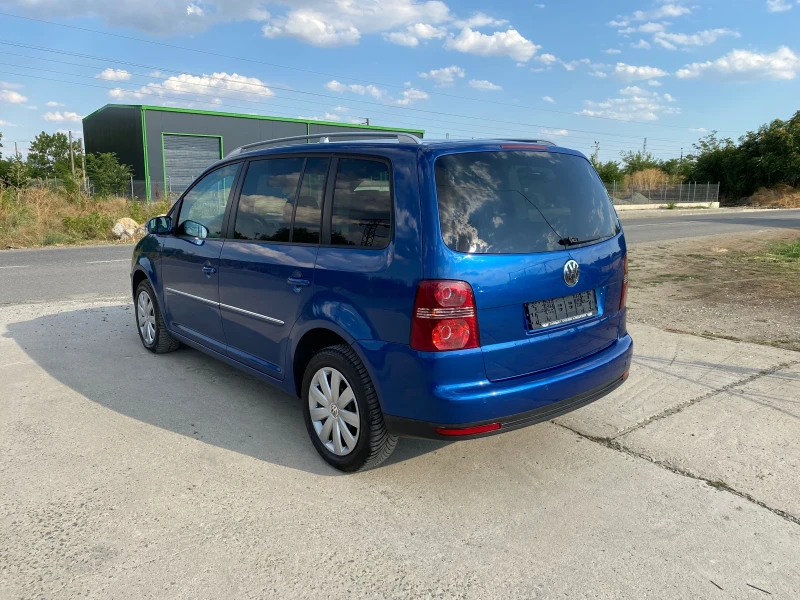 VW Touran 2.0TDI, снимка 4 - Автомобили и джипове - 52807782