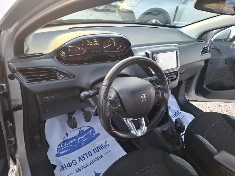 Peugeot 208, снимка 14 - Автомобили и джипове - 52458354