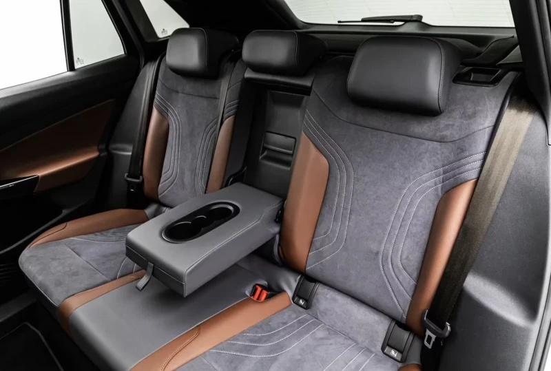 VW ID.4 82Kw 8.2021г 104000км ВСИЧКИ ЕКСТРИ !!!, снимка 12 - Автомобили и джипове - 53275472