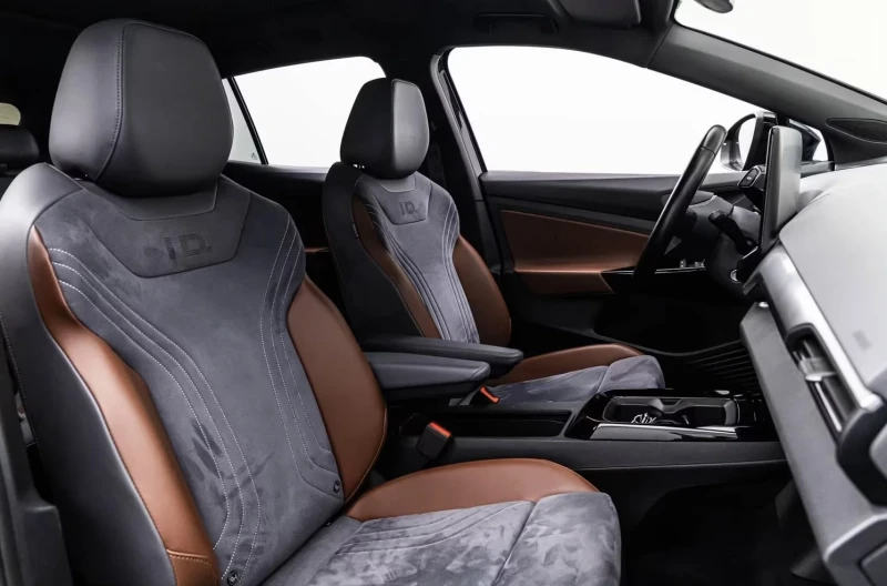 VW ID.4 82Kw 8.2021г 104000км ВСИЧКИ ЕКСТРИ !!!, снимка 13 - Автомобили и джипове - 53275472