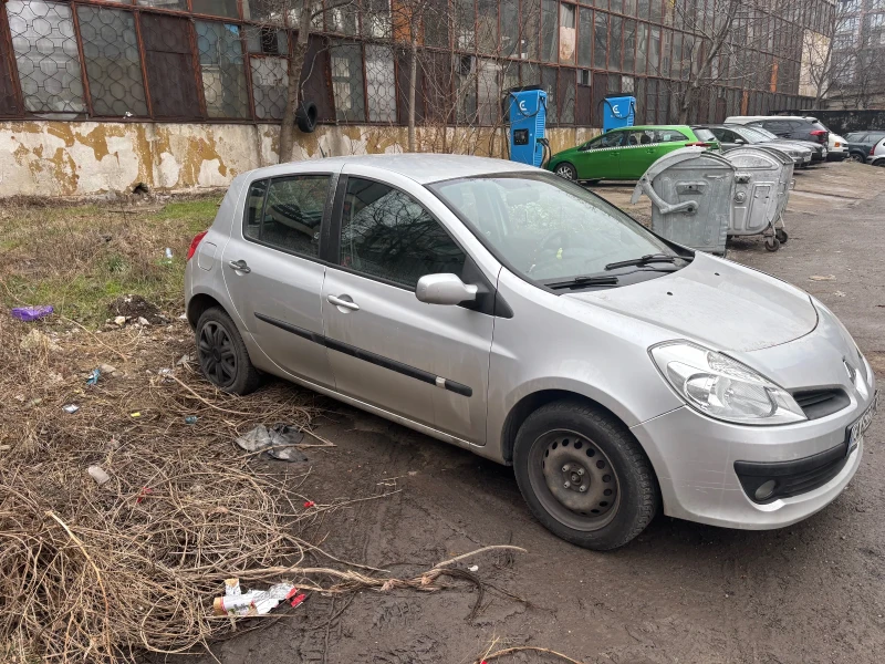 Renault Clio, снимка 8 - Автомобили и джипове - 53275913