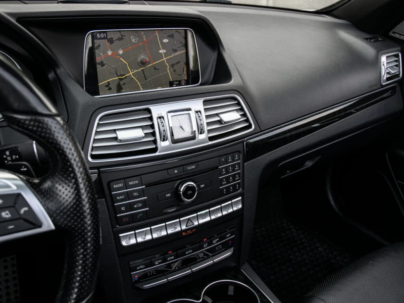 Mercedes-Benz E 400 Cabriolet* АвтоКредит* (ЦЕНА ДО БГ), снимка 14 - Автомобили и джипове - 53467515