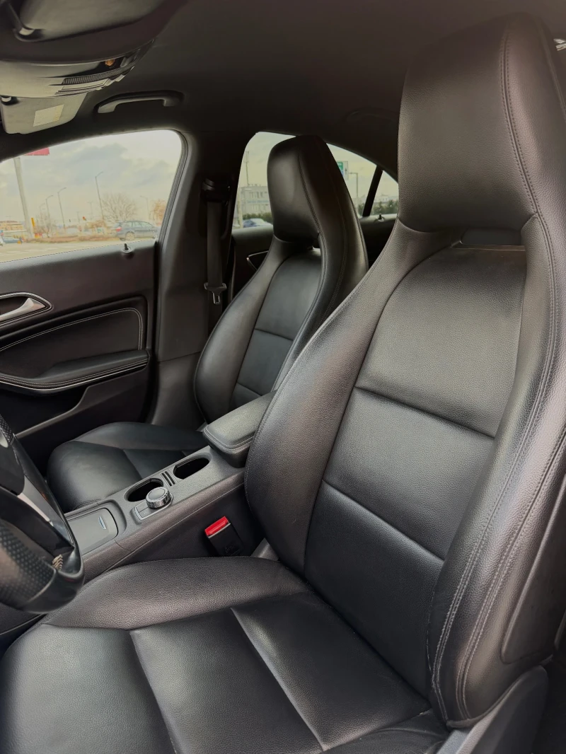 Mercedes-Benz CLA 220, снимка 8 - Автомобили и джипове - 53470501
