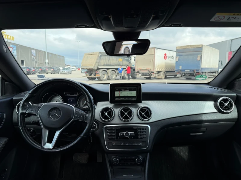 Mercedes-Benz CLA 220, снимка 3 - Автомобили и джипове - 53470501