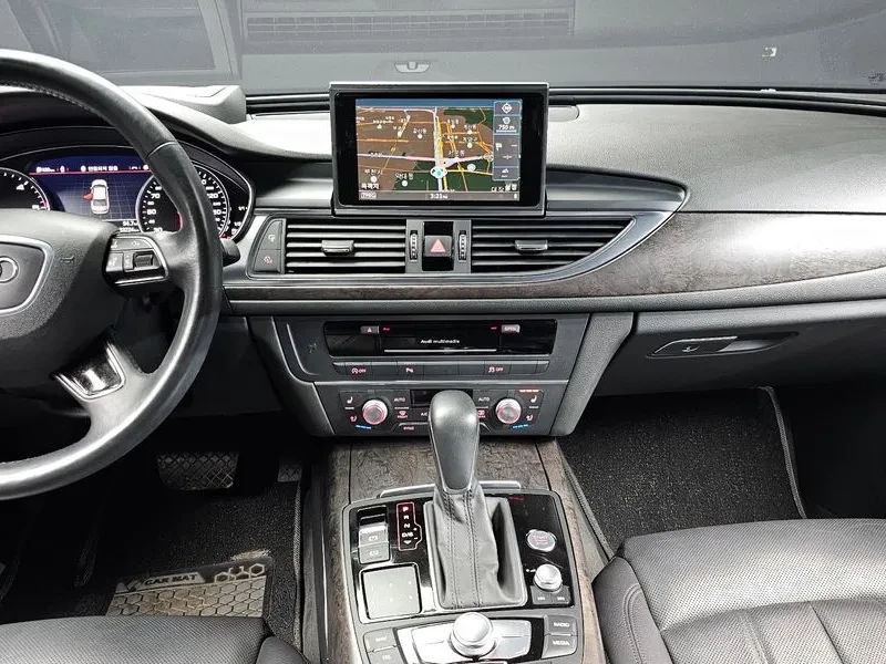Audi A6 2.0 TDI, снимка 13 - Автомобили и джипове - 54561469
