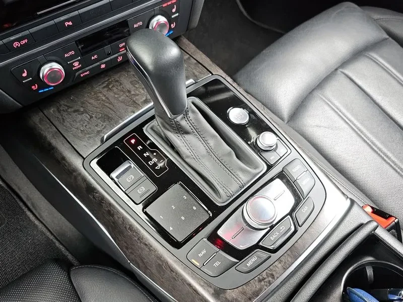 Audi A6 2.0 TDI, снимка 9 - Автомобили и джипове - 54561469