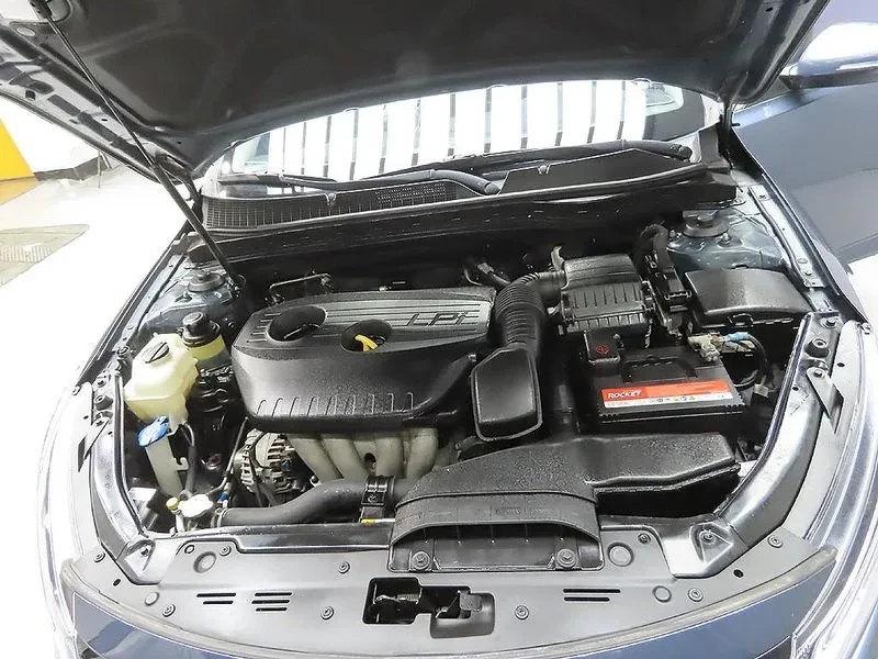 Kia K5 Lpi Deluxe, снимка 6 - Автомобили и джипове - 55921770