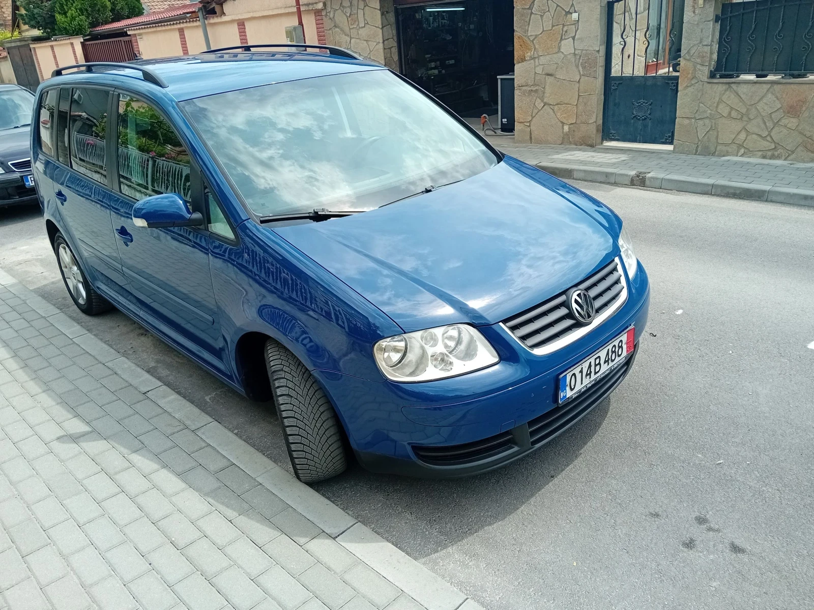 VW Touran 1.6 Бензин 102 кс - изображение 2