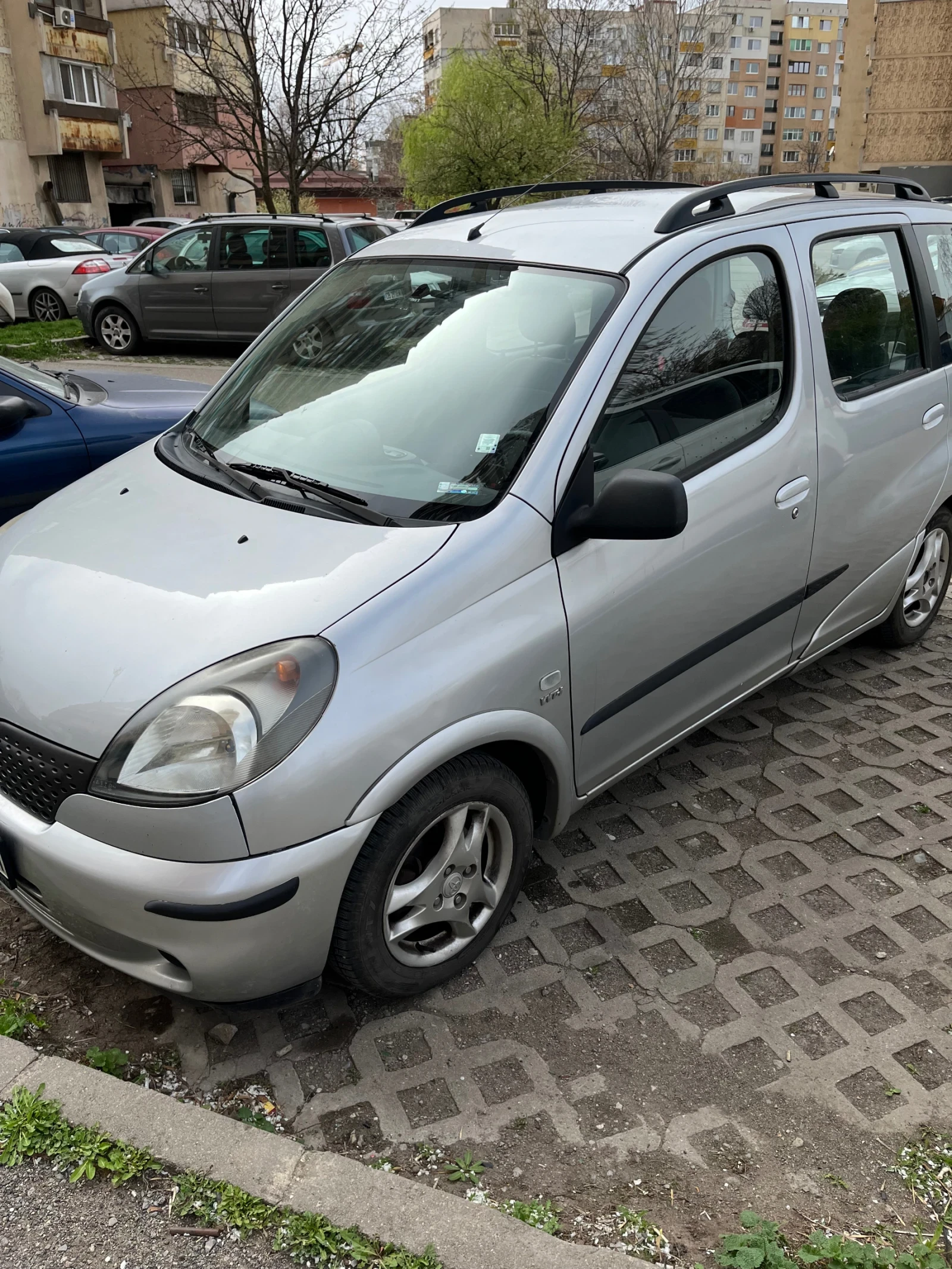 Toyota Yaris verso 1.3 vvti benzin - изображение 3