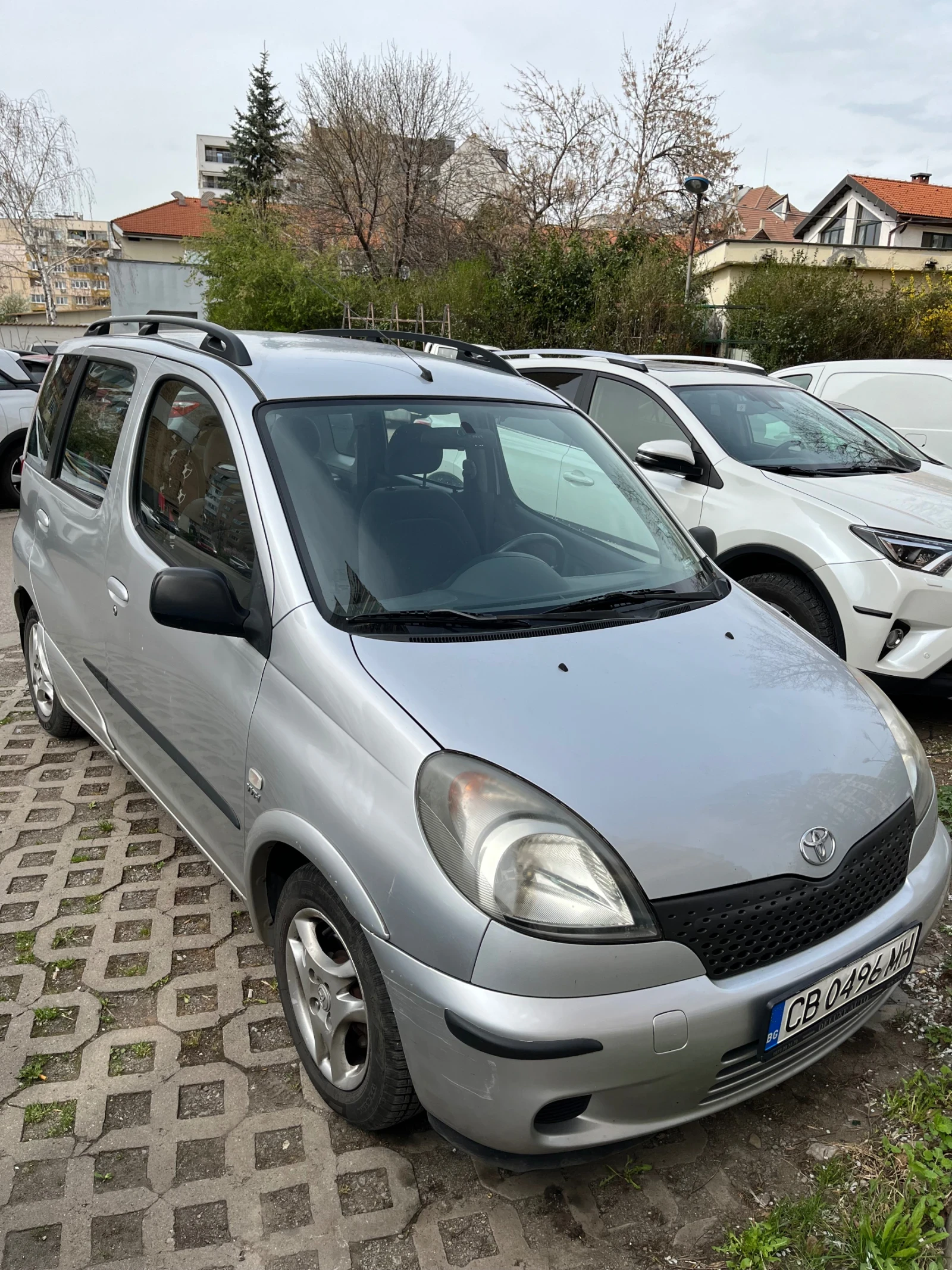 Toyota Yaris verso 1.3 vvti benzin - изображение 2